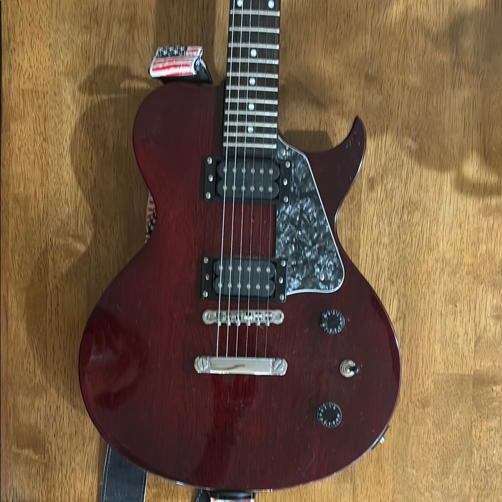So electric guitar in Deep Red Finish